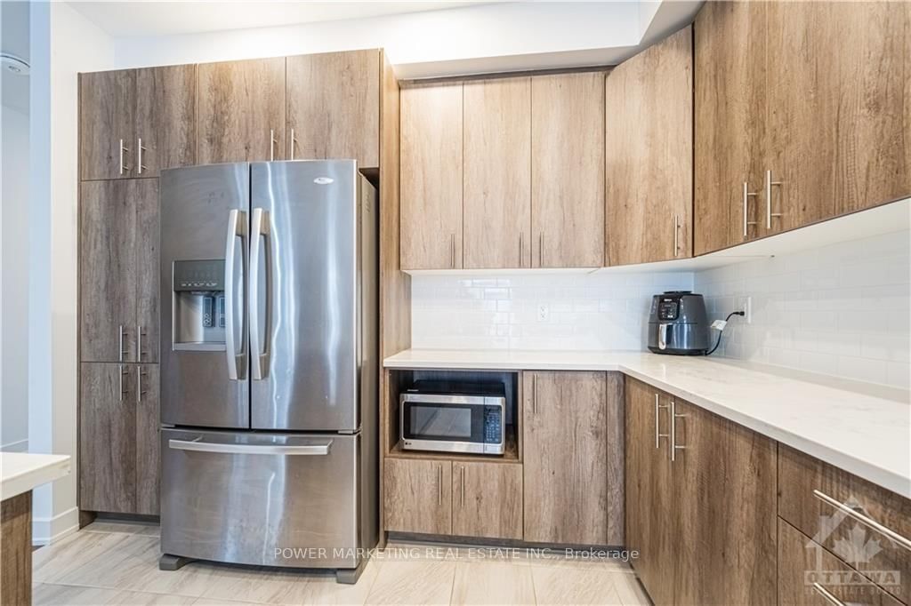 Photo 10 of 1041 HYDRANGEA Ave, Ottawa, Riverside South/Gloucester Glen — HOMEH