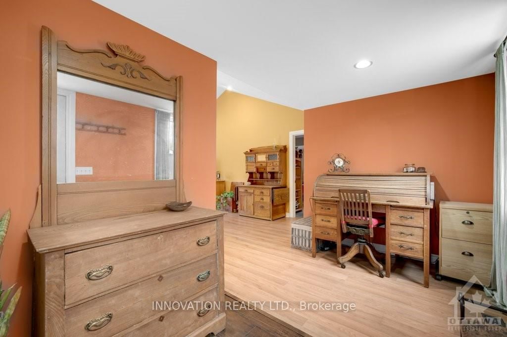 Photo 3 of 120 WENDIGO Way, Ottawa, Constance Bay — HOMEH