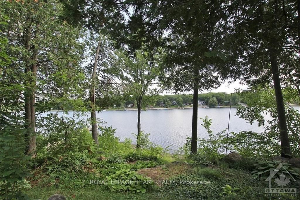 Photo 2 of 4568 NORTHWOODS Dr, Ottawa, Constance Bay — HOMEH
