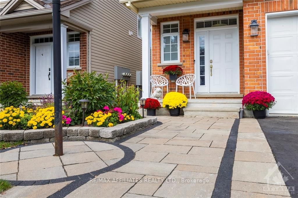 Photo 10 of 325 GLENBRAE Ave, Ottawa, Kanata - Morgan's Grant/South March — HOMEH