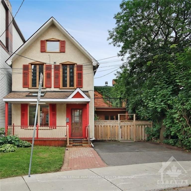 Front of 34 GILMOUR St