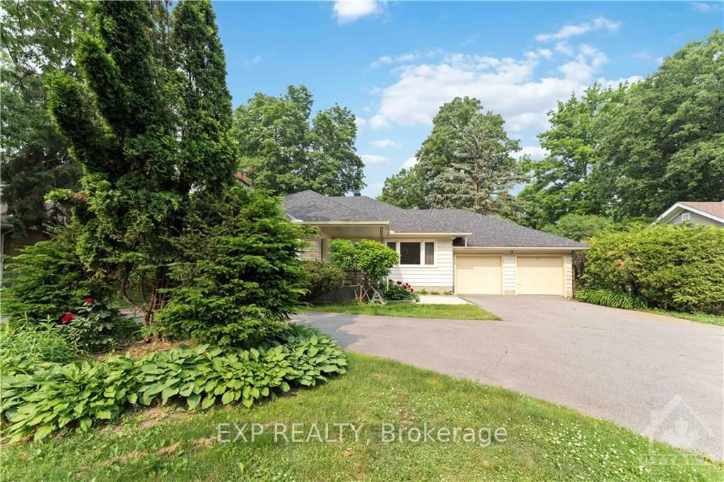 Photo 10 of 2224 ALTA VISTA Dr, Ottawa, Applewood Acres — HOMEH