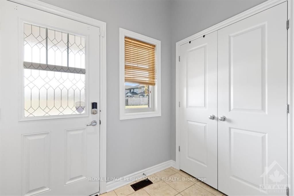 Photo 2 of 346 AXIS Way, Ottawa, Mer Bleue/Bradley Estates/Anderson Park — HOMEH