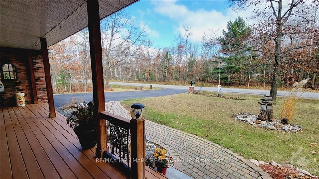 Photo 5 of 215 FIRESIDE Dr, Ottawa, Constance Bay — HOMEH