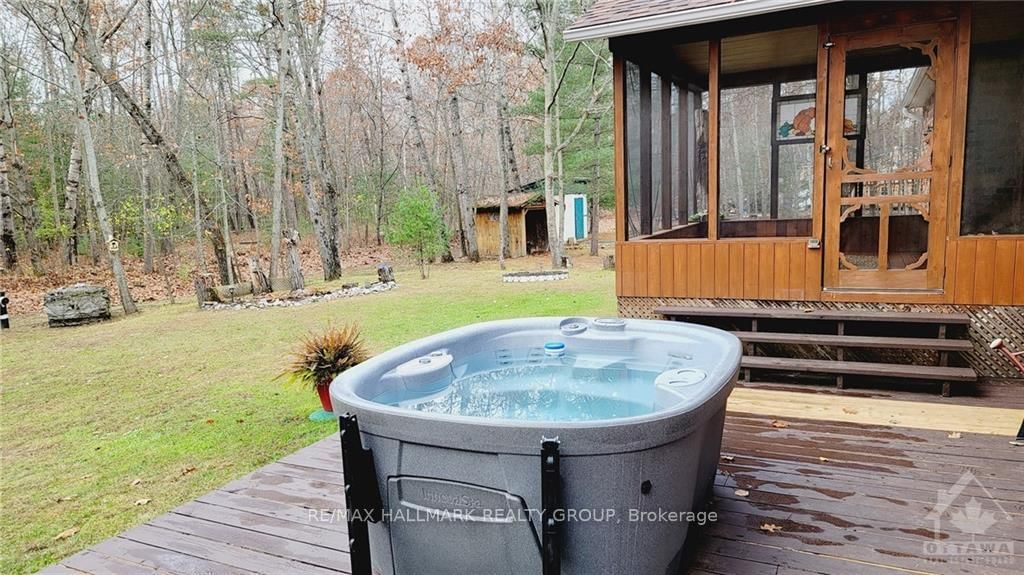Photo 7 of 215 FIRESIDE Dr, Ottawa, Constance Bay — HOMEH