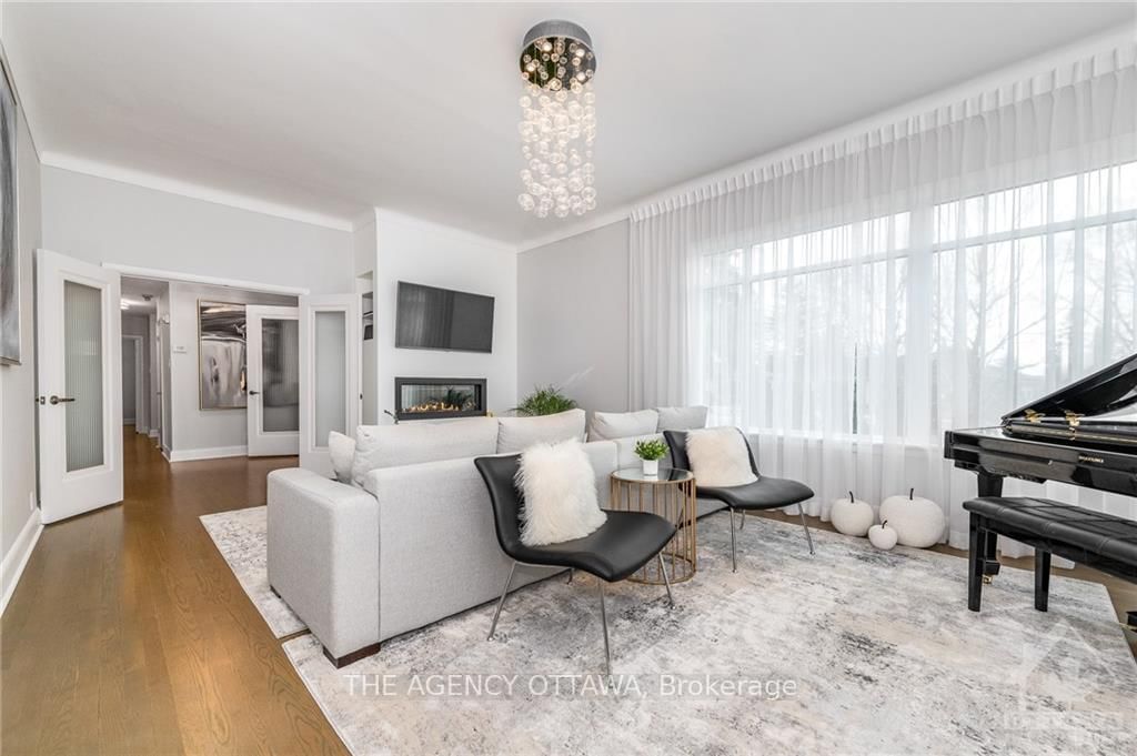 Photo 5 of 1891 ALTA VISTA Dr, Ottawa, Alta Vista/Faircrest Heights — HOMEH