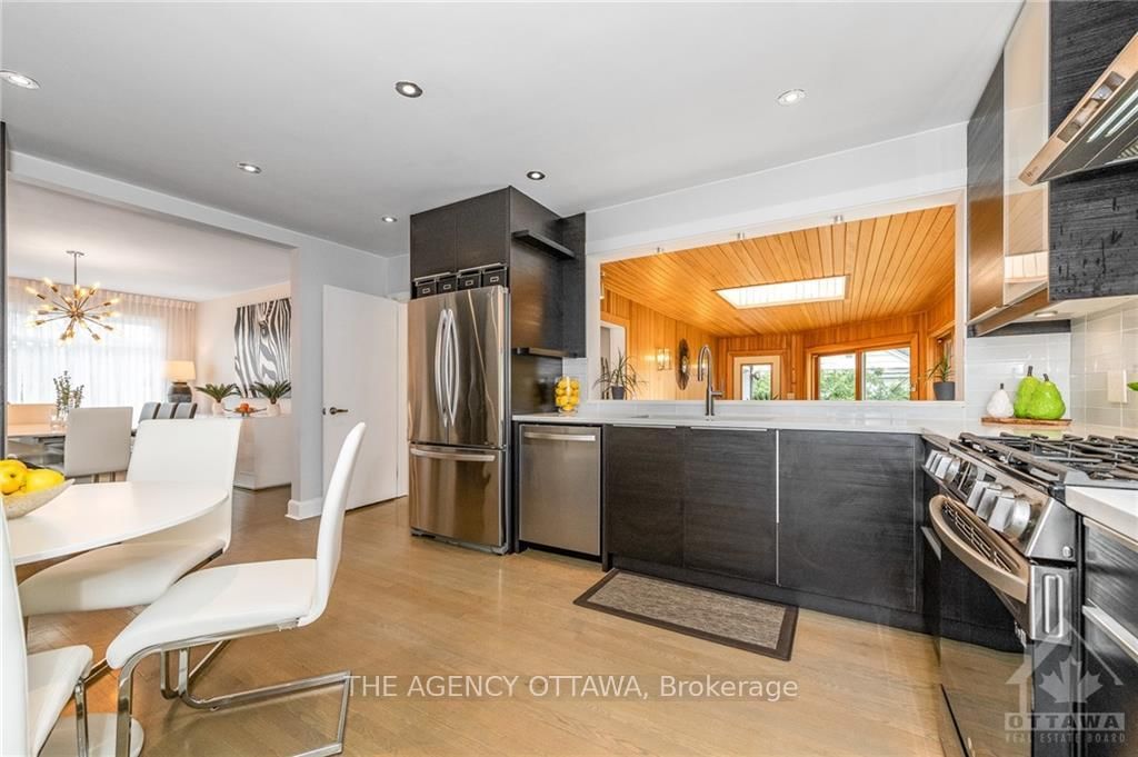 Photo 10 of 1891 ALTA VISTA Dr, Ottawa, Alta Vista/Faircrest Heights — HOMEH