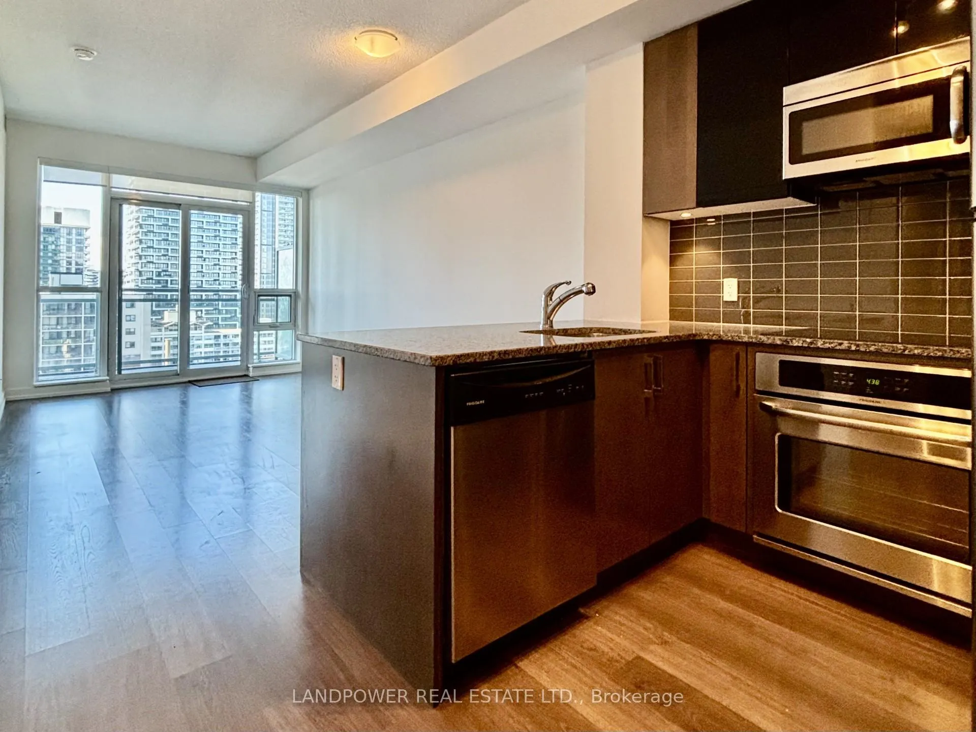 Front of Unit 1704, 89 Dunfield Avenue