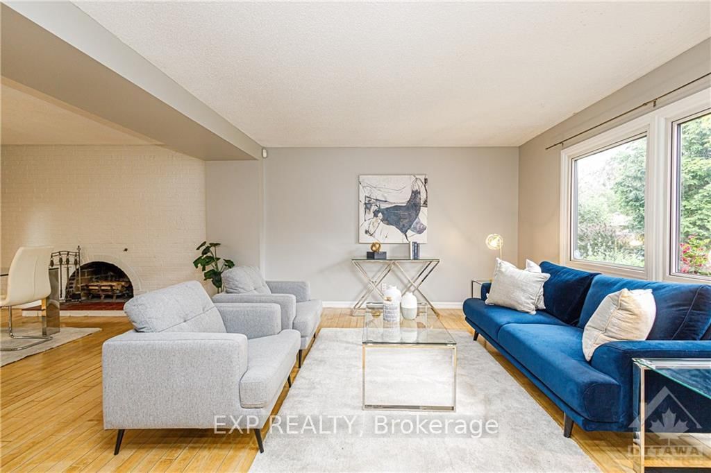 Photo 6 of 26 PELLAN Cres N, Ottawa, Kanata - Beaverbrook — HOMEH