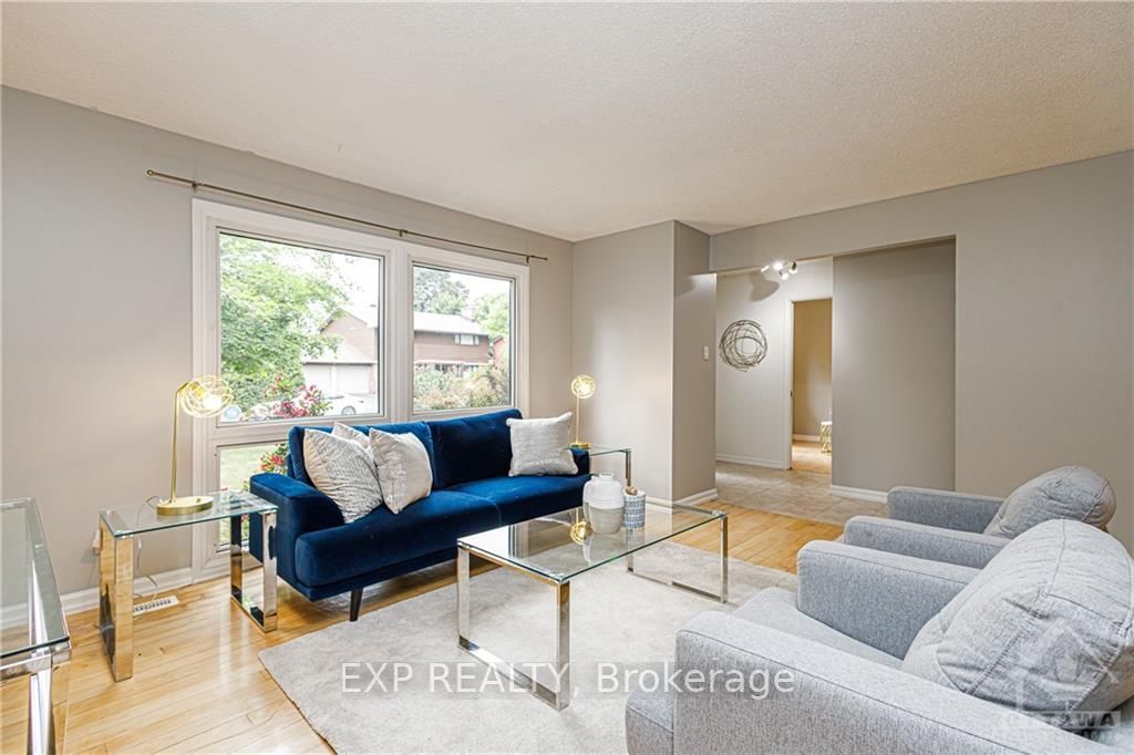 Photo 10 of 26 PELLAN Cres N, Ottawa, Kanata - Beaverbrook — HOMEH