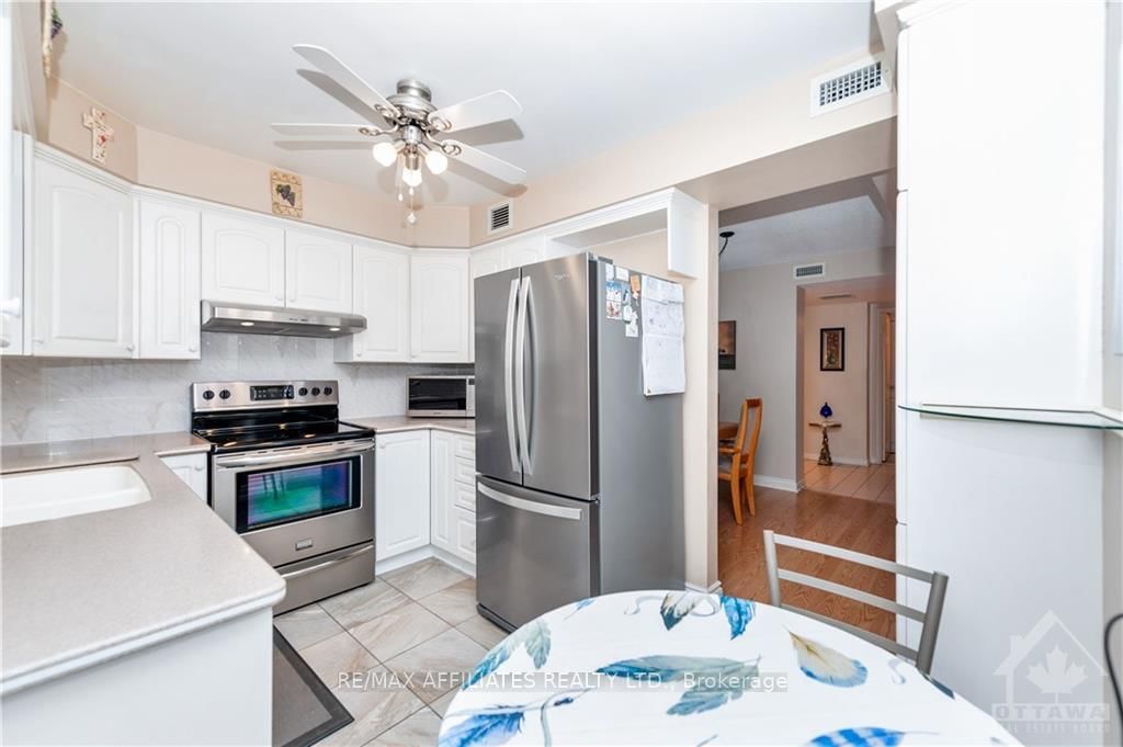 Photo 10 of Unit 410, 330 CENTRUM Blvd, Ottawa, Bilberry Creek/Queenswood Heights — HOMEH