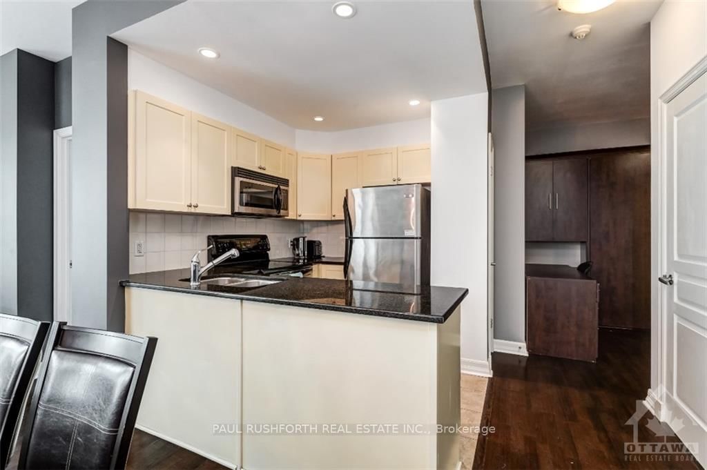 Photo 10 of Unit 105, 200 BESSERER St, Ottawa, Sandy Hill — HOMEH