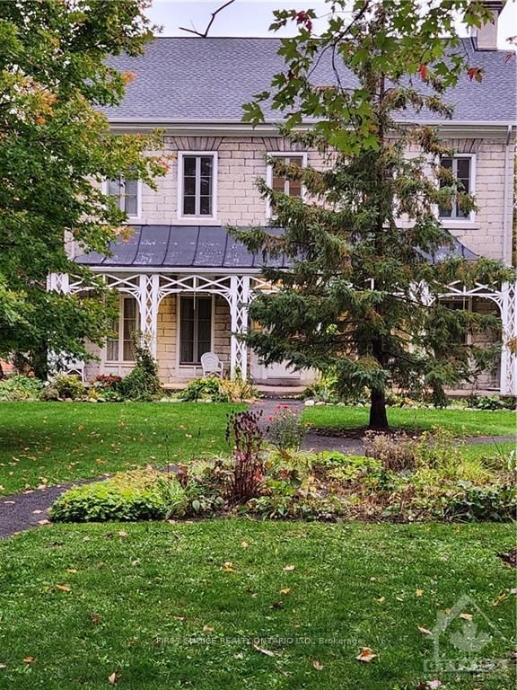 Photo 2 of Unit 5, 635 RICHMOND Rd, Ottawa, Woodroffe — HOMEH