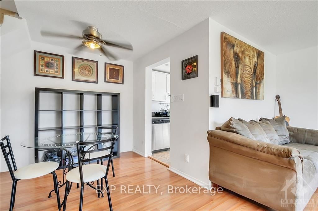 Photo 6 of Unit B, 44 Woodvale, Ottawa, Craig Henry/Woodvale — HOMEH
