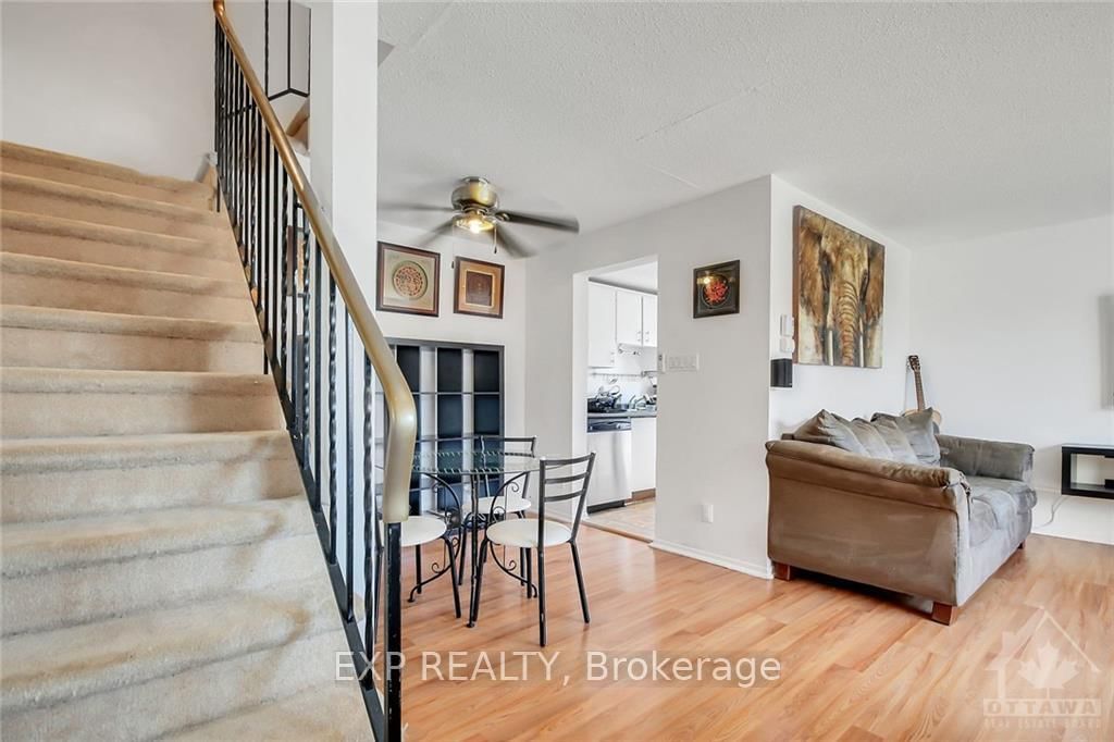 Photo 10 of Unit B, 44 Woodvale, Ottawa, Craig Henry/Woodvale — HOMEH