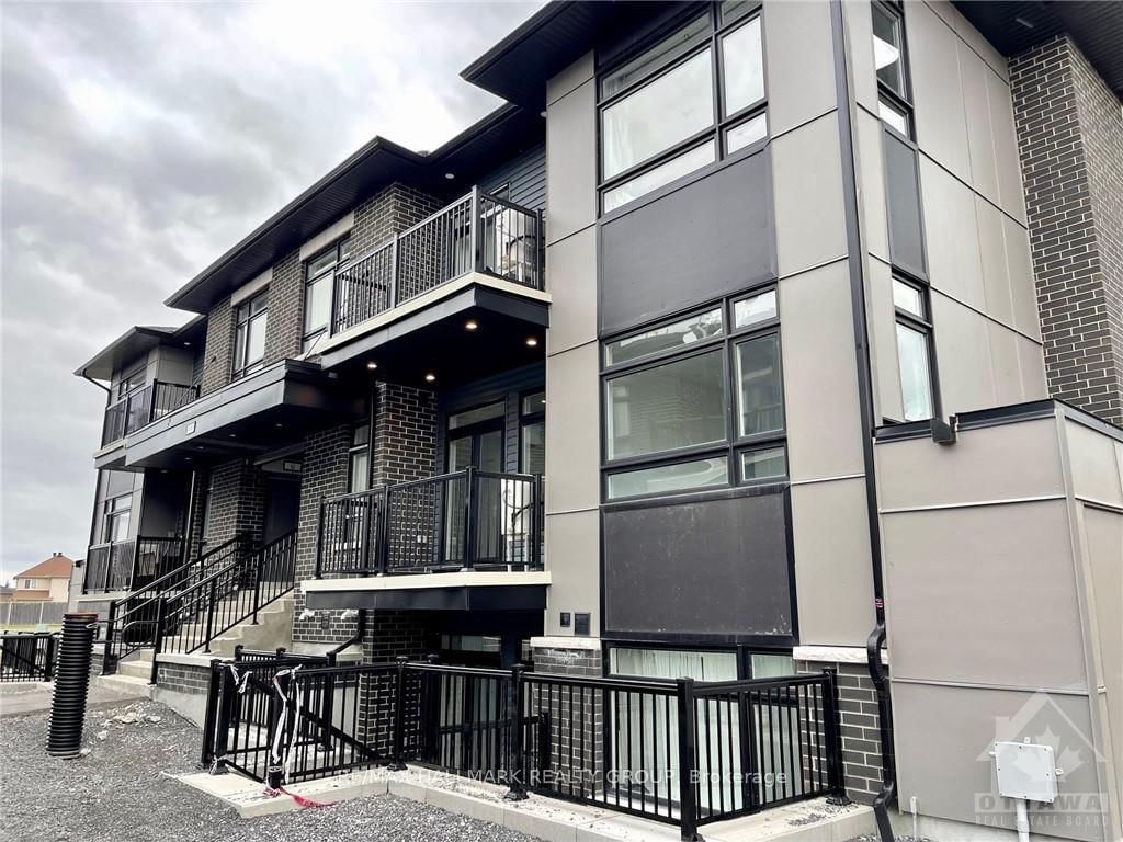 Photo 1 of 400J ROLLING MEADOW Cres, Ottawa, Mer Bleue/Bradley Estates/Anderson Park — HOMEH