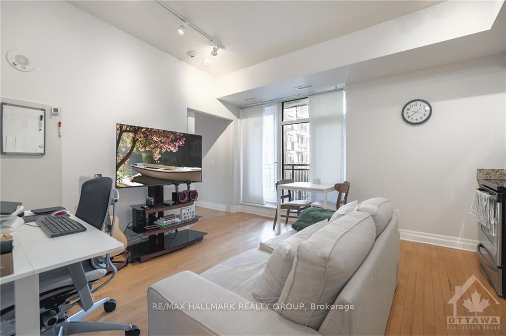 Photo 3 of Unit 707, 245 KENT St, Ottawa, Ottawa Centre — HOMEH