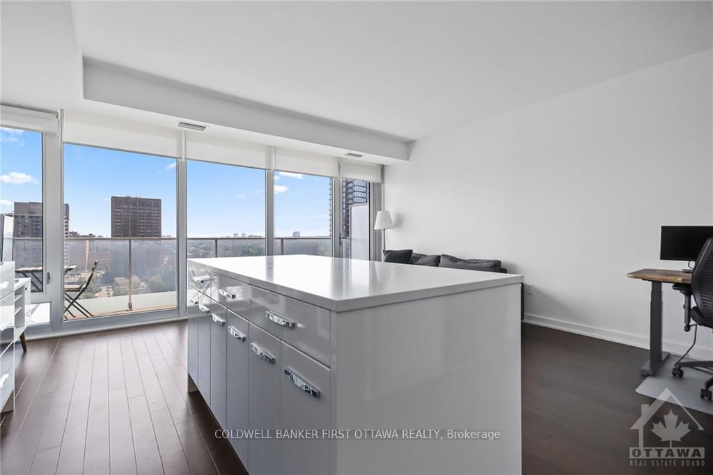 Photo 9 of Unit 1408, 111 CHAMPAGNE Ave, Ottawa, West Centre Town — HOMEH