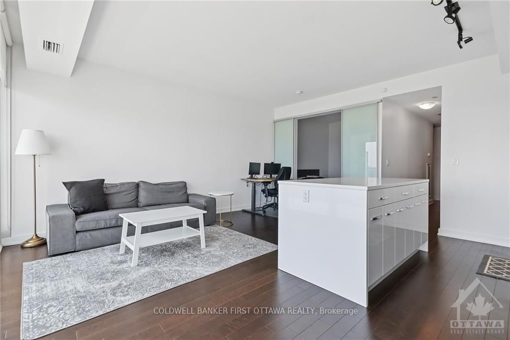 Photo 10 of Unit 1408, 111 CHAMPAGNE Ave, Ottawa, West Centre Town — HOMEH