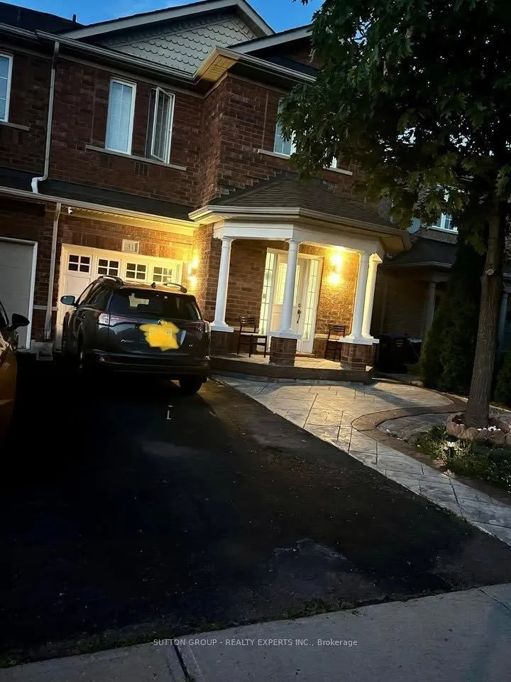 Photo 17 of 31 Farthingale Crescent, Brampton, Fletcher's Meadow — HOMEH