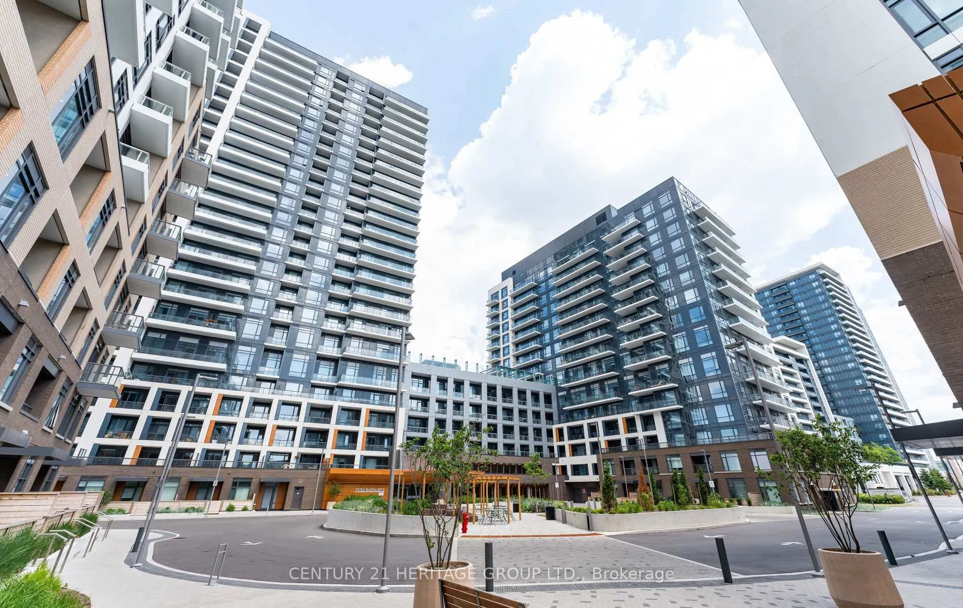 Photo 4 of Unit 201, 7950 Bathurst Street, Vaughan, Beverley Glen — HOMEH