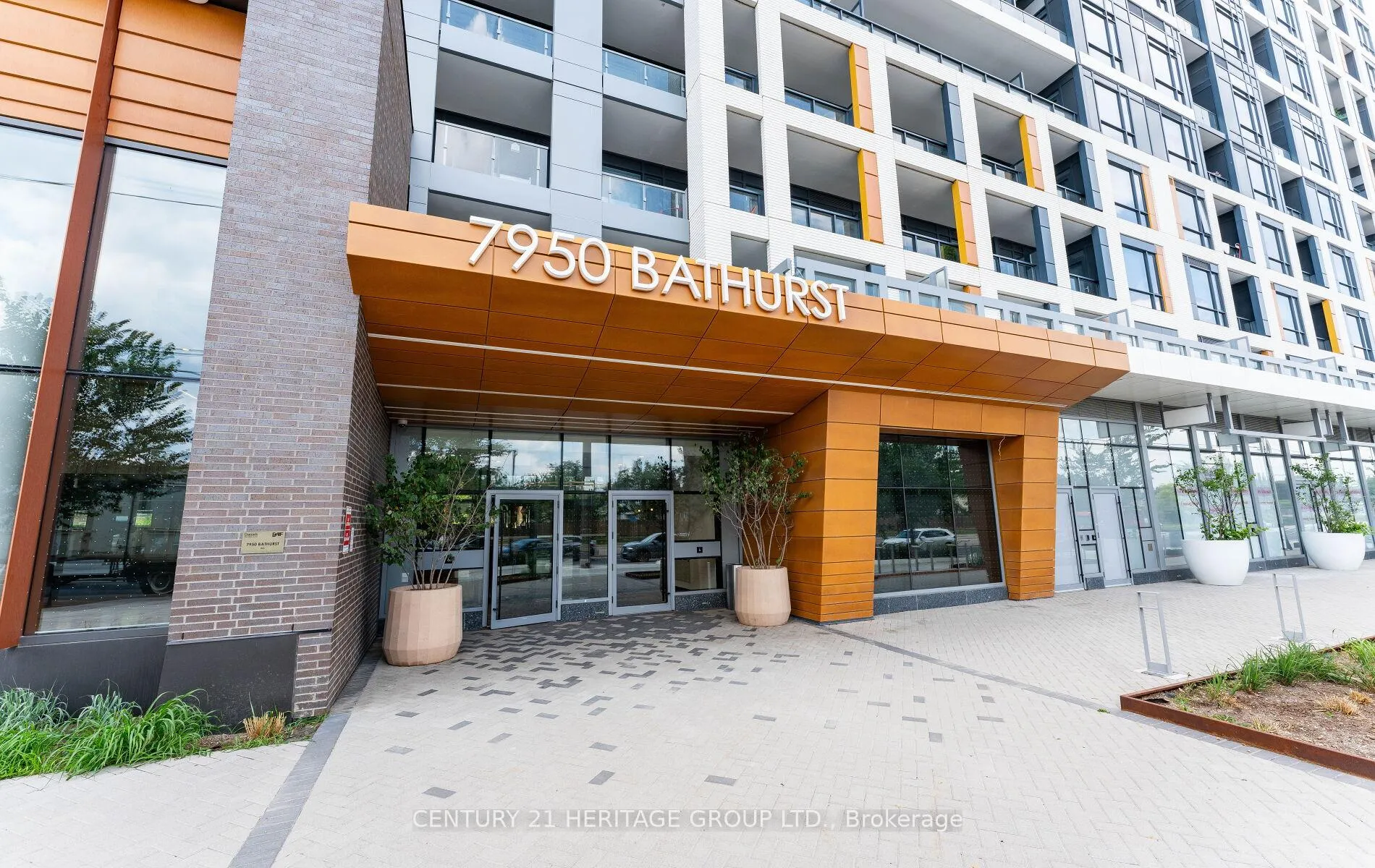 Photo 5 of Unit 201, 7950 Bathurst Street, Vaughan, Beverley Glen — HOMEH
