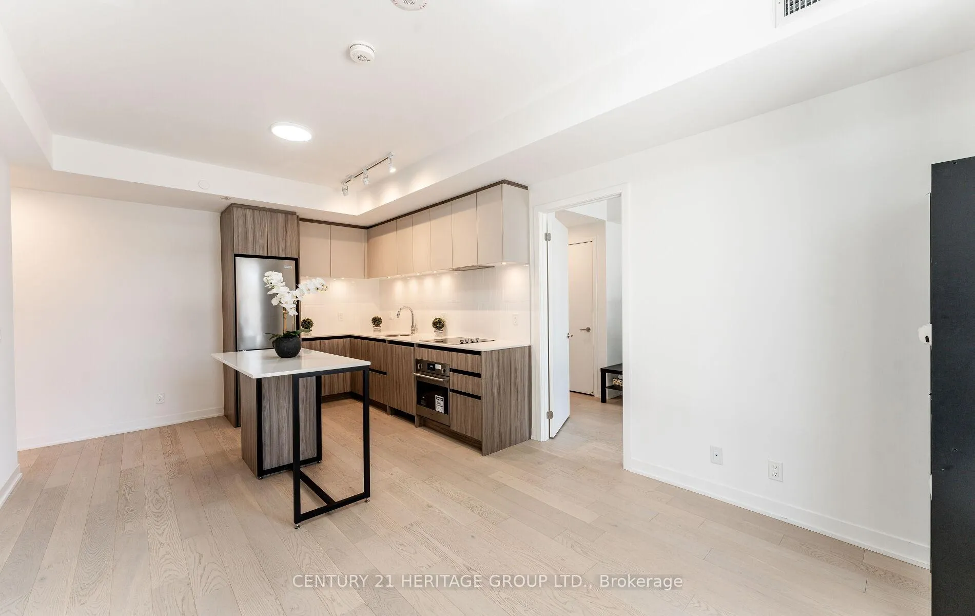 Photo 16 of Unit 201, 7950 Bathurst Street, Vaughan, Beverley Glen — HOMEH