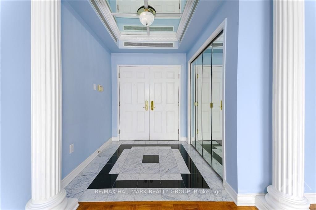 Photo 4 of Unit 403, 1480 RIVERSIDE Dr, Ottawa, Riverview Park — HOMEH