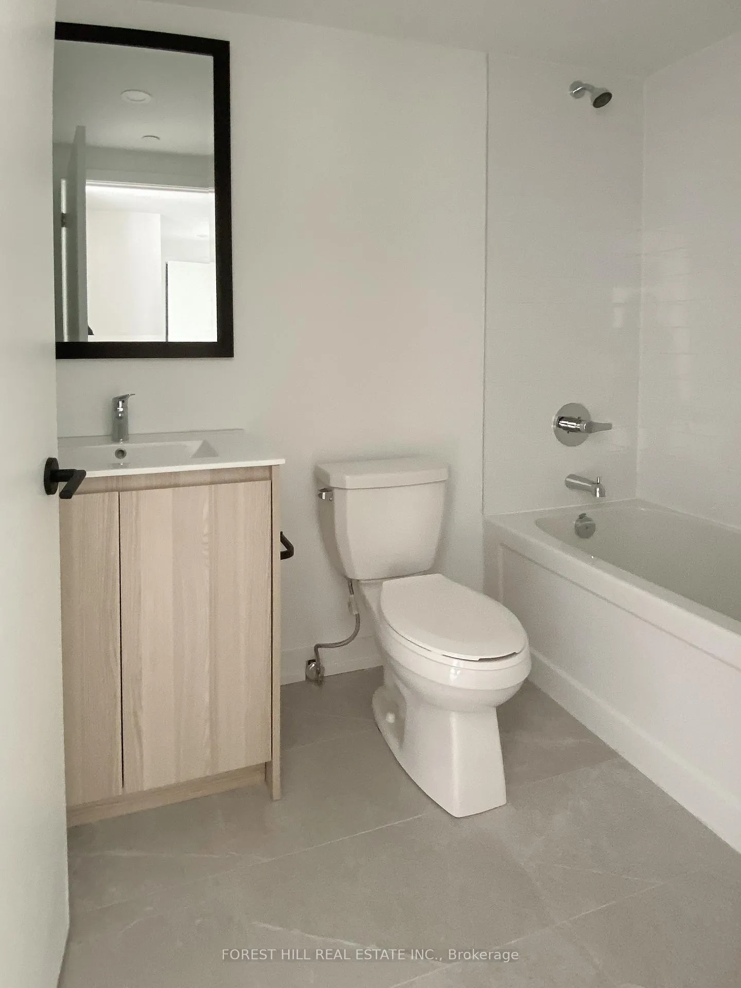 Photo 6 of Unit 610, 2000 Bathurst Street, Toronto, Humewood-Cedarvale — HOMEH