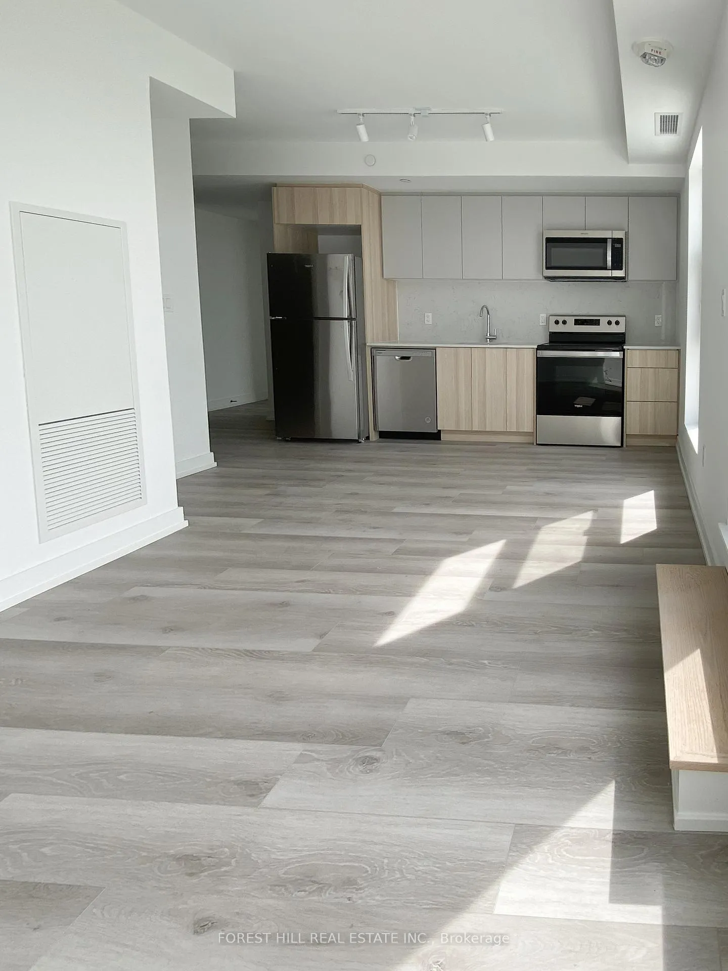 Photo 7 of Unit 610, 2000 Bathurst Street, Toronto, Humewood-Cedarvale — HOMEH