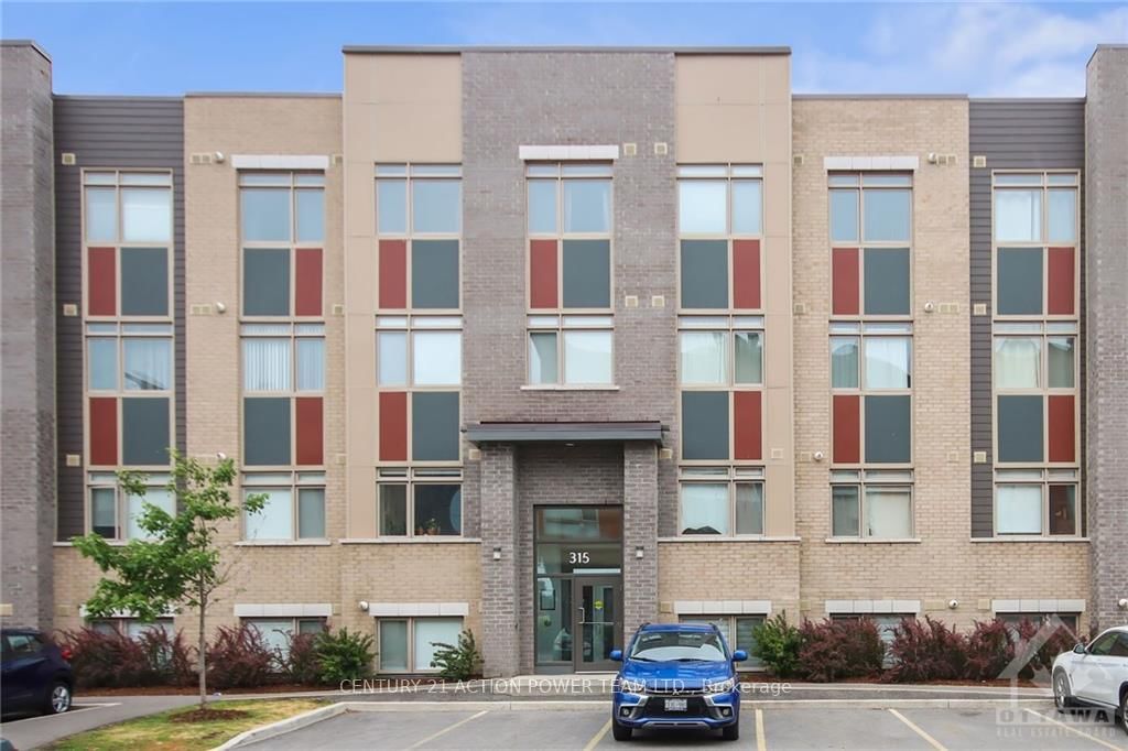 Front of Unit L04, 315 Terravita