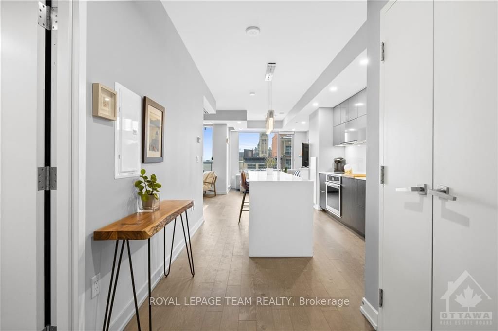 Photo 7 of Unit 805, 101 QUEEN St, Ottawa, Ottawa Centre — HOMEH