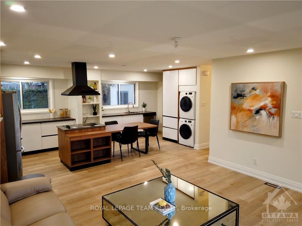 Photo 5 of 62 VIEWMOUNT Dr, Ottawa, Meadowlands/Crestview — HOMEH