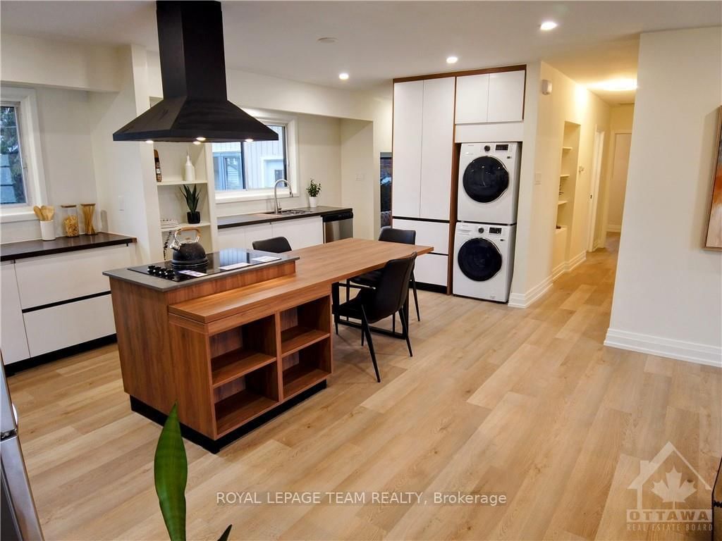 Photo 8 of 62 VIEWMOUNT Dr, Ottawa, Meadowlands/Crestview — HOMEH