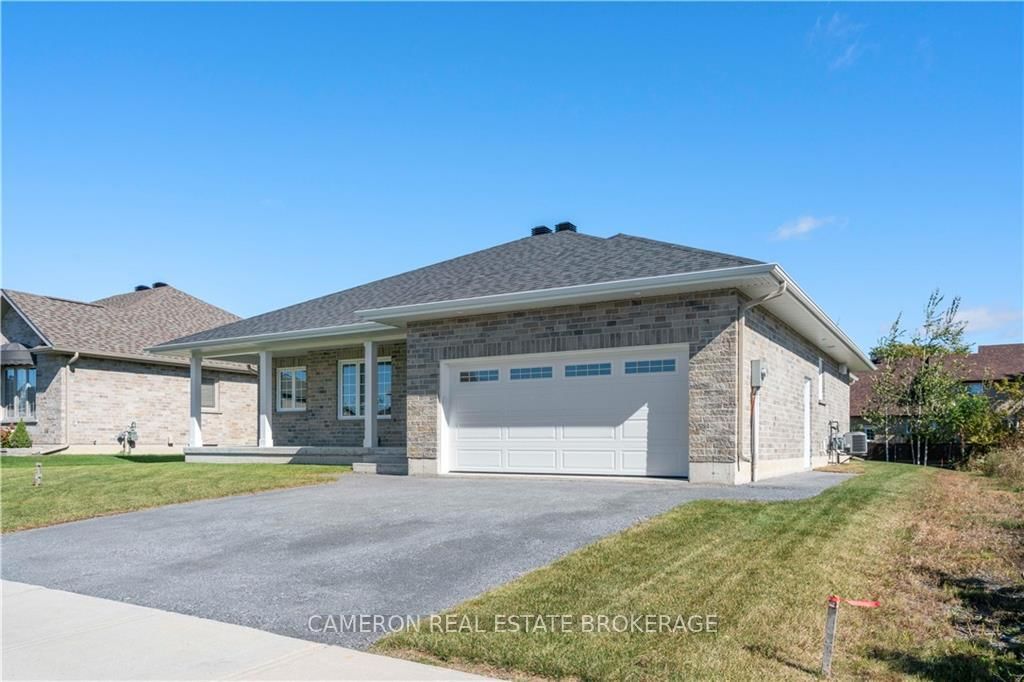 Photo 1 of 1233 WESBURKE Ave, Cornwall — HOMEH