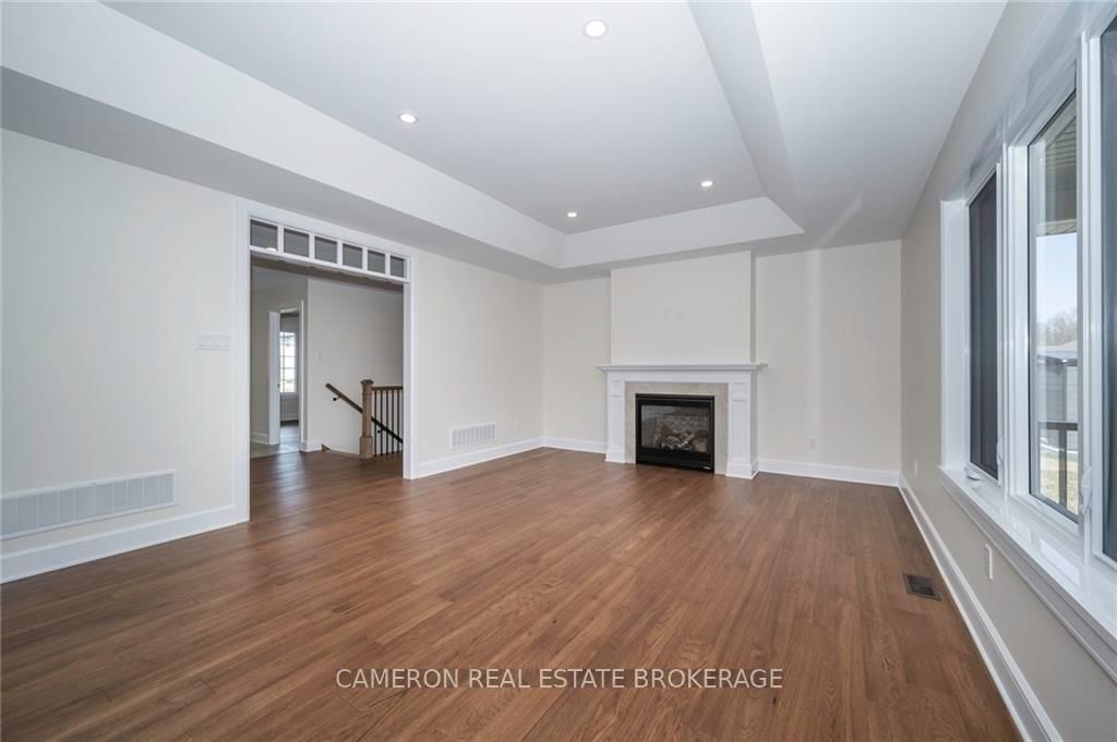 Photo 8 of 1233 WESBURKE Ave, Cornwall — HOMEH