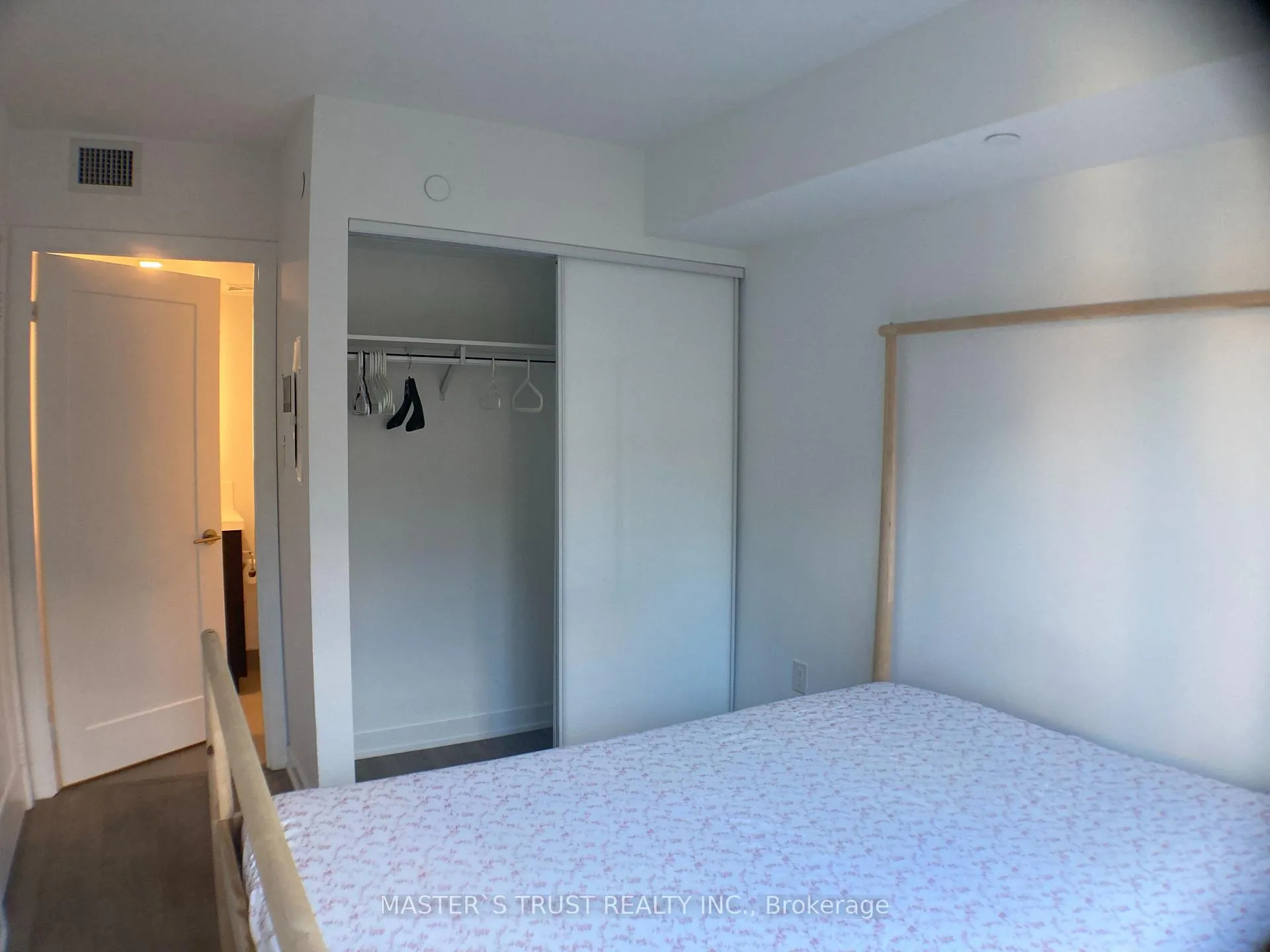 Photo 8 of Unit 406, 50 McCaul Street, Toronto, Kensington-Chinatown — HOMEH