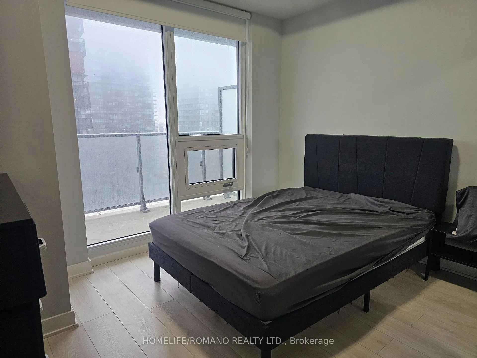 Photo 4 of Unit 2310, 2221 Yonge Street, Toronto, Mount Pleasant West — HOMEH