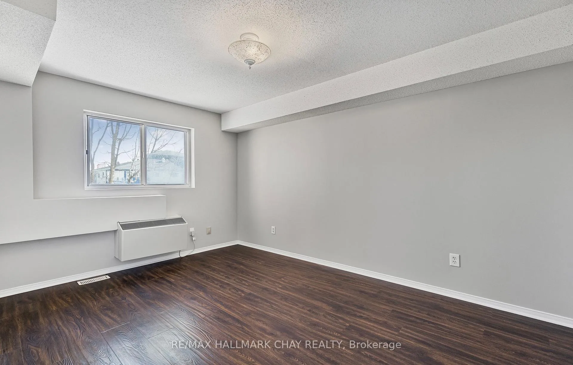 Photo 11 of Unit 316, 126 Bell Farm Road, Barrie, Alliance — HOMEH