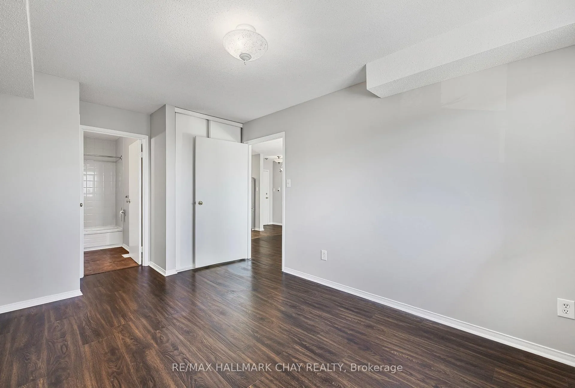 Photo 12 of Unit 316, 126 Bell Farm Road, Barrie, Alliance — HOMEH