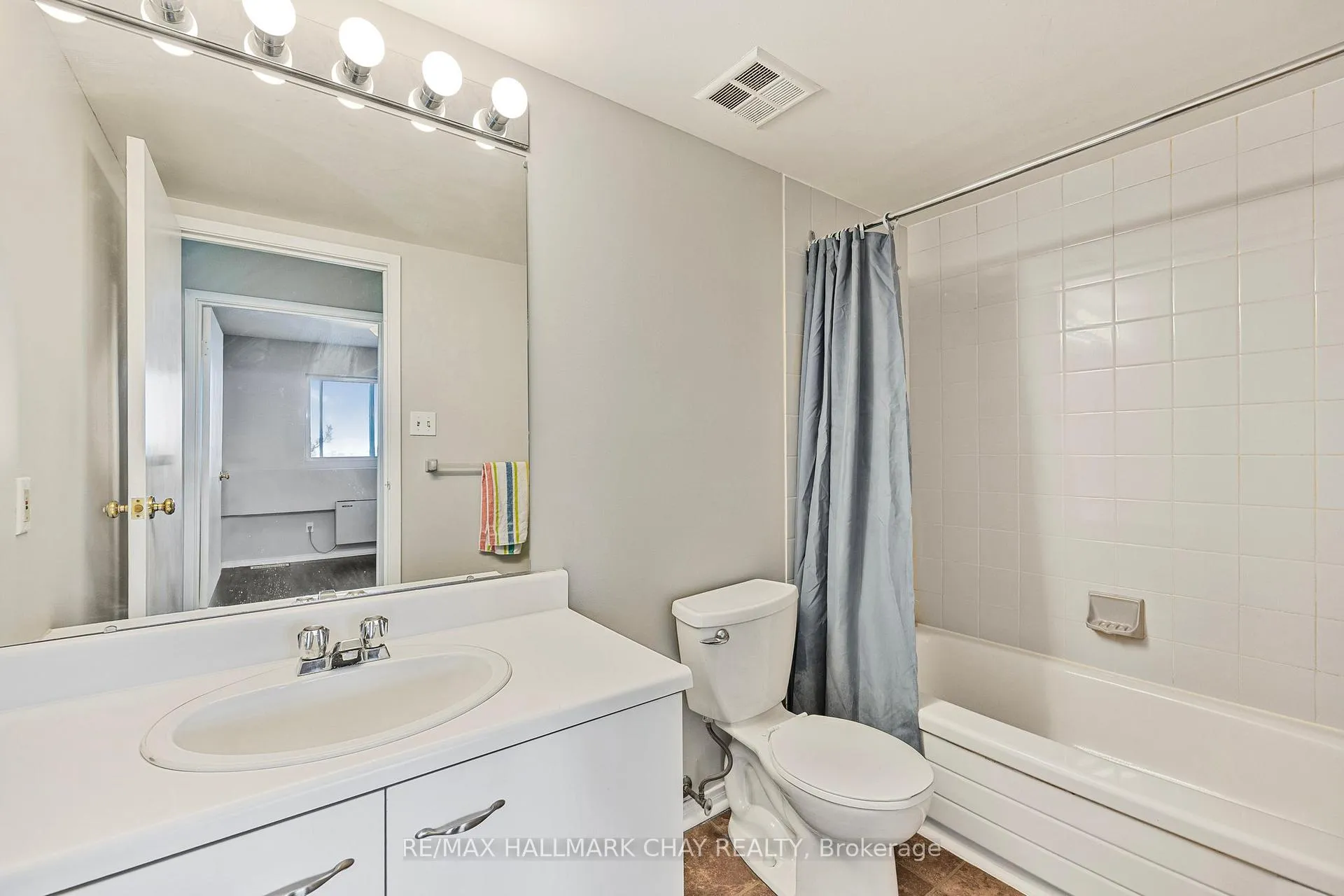 Photo 17 of Unit 316, 126 Bell Farm Road, Barrie, Alliance — HOMEH