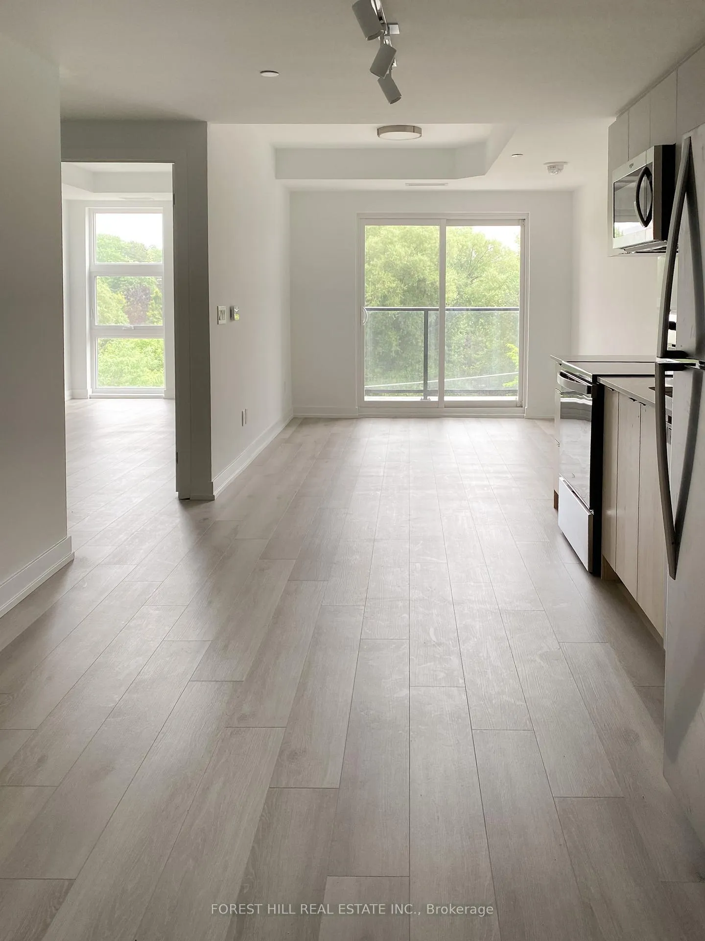 Photo 2 of Unit 605, 2000 Bathurst Street, Toronto, Humewood-Cedarvale — HOMEH