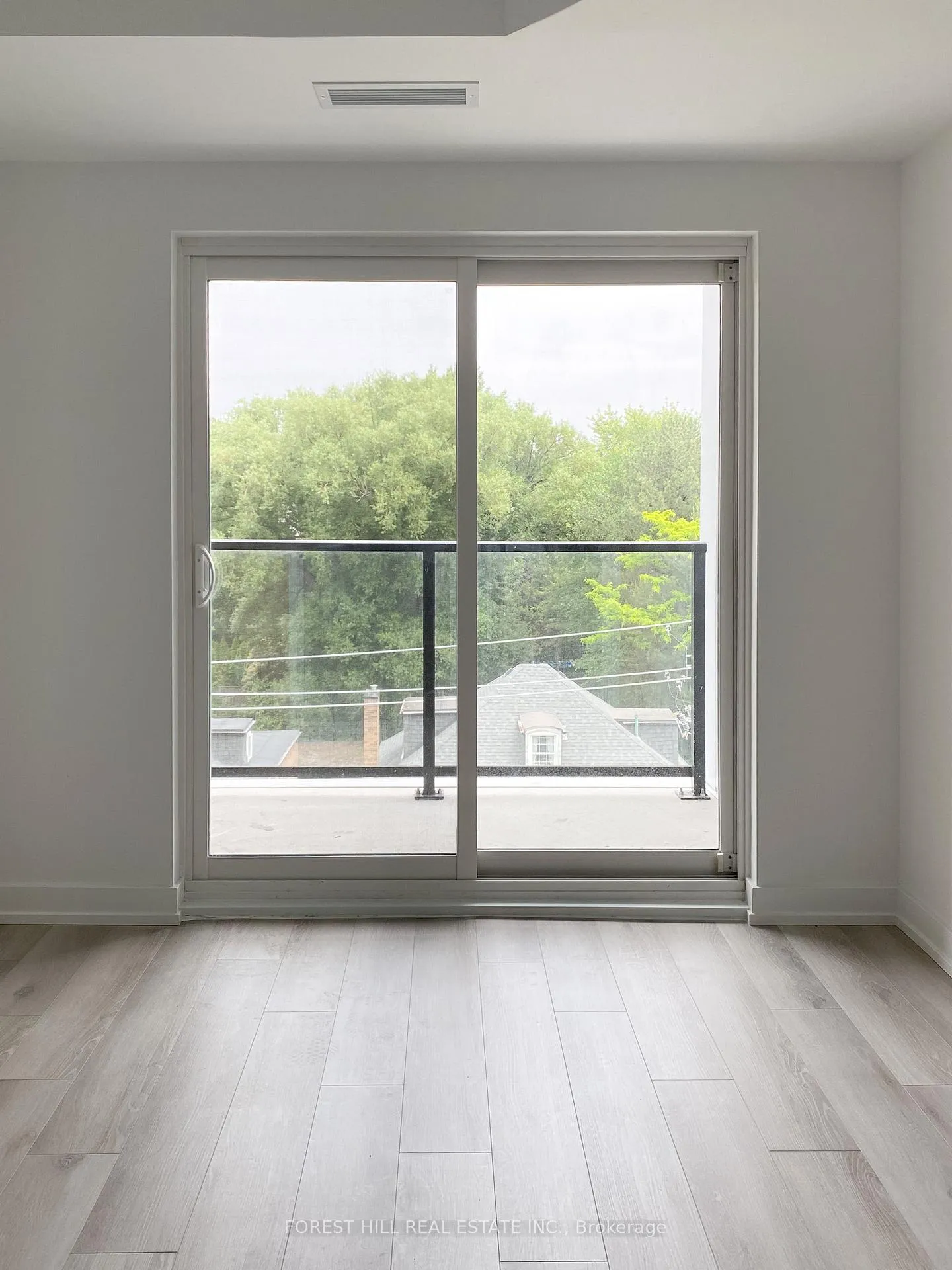 Photo 5 of Unit 605, 2000 Bathurst Street, Toronto, Humewood-Cedarvale — HOMEH