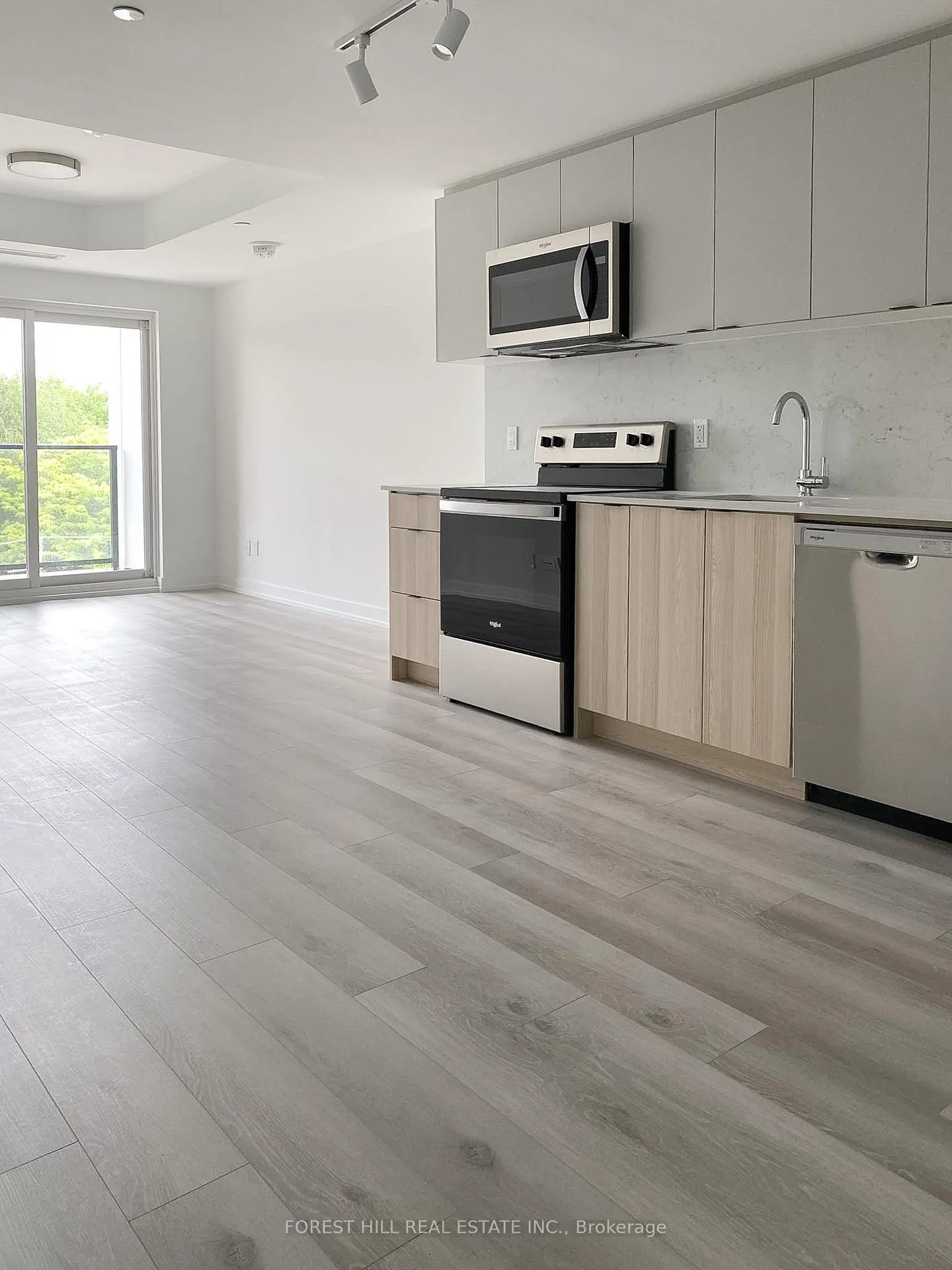 Photo 10 of Unit 605, 2000 Bathurst Street, Toronto, Humewood-Cedarvale — HOMEH