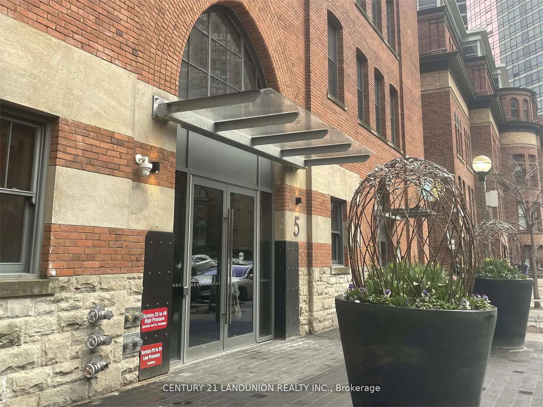 Front of Unit 218, 5 St Joseph St Street
