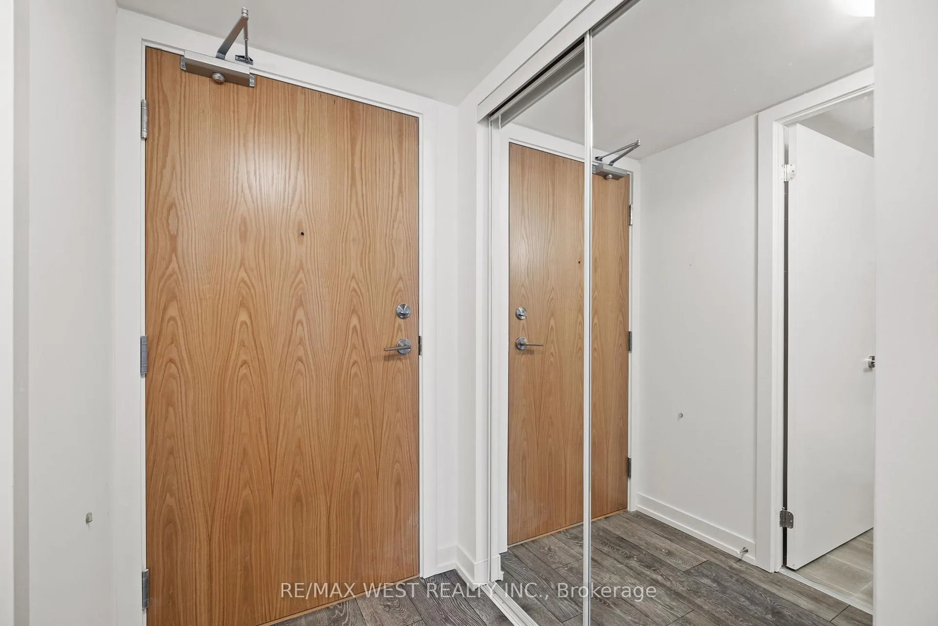 Photo 2 of Unit 2107, 1435 Celebration Drive, Pickering, Bay Ridges — HOMEH