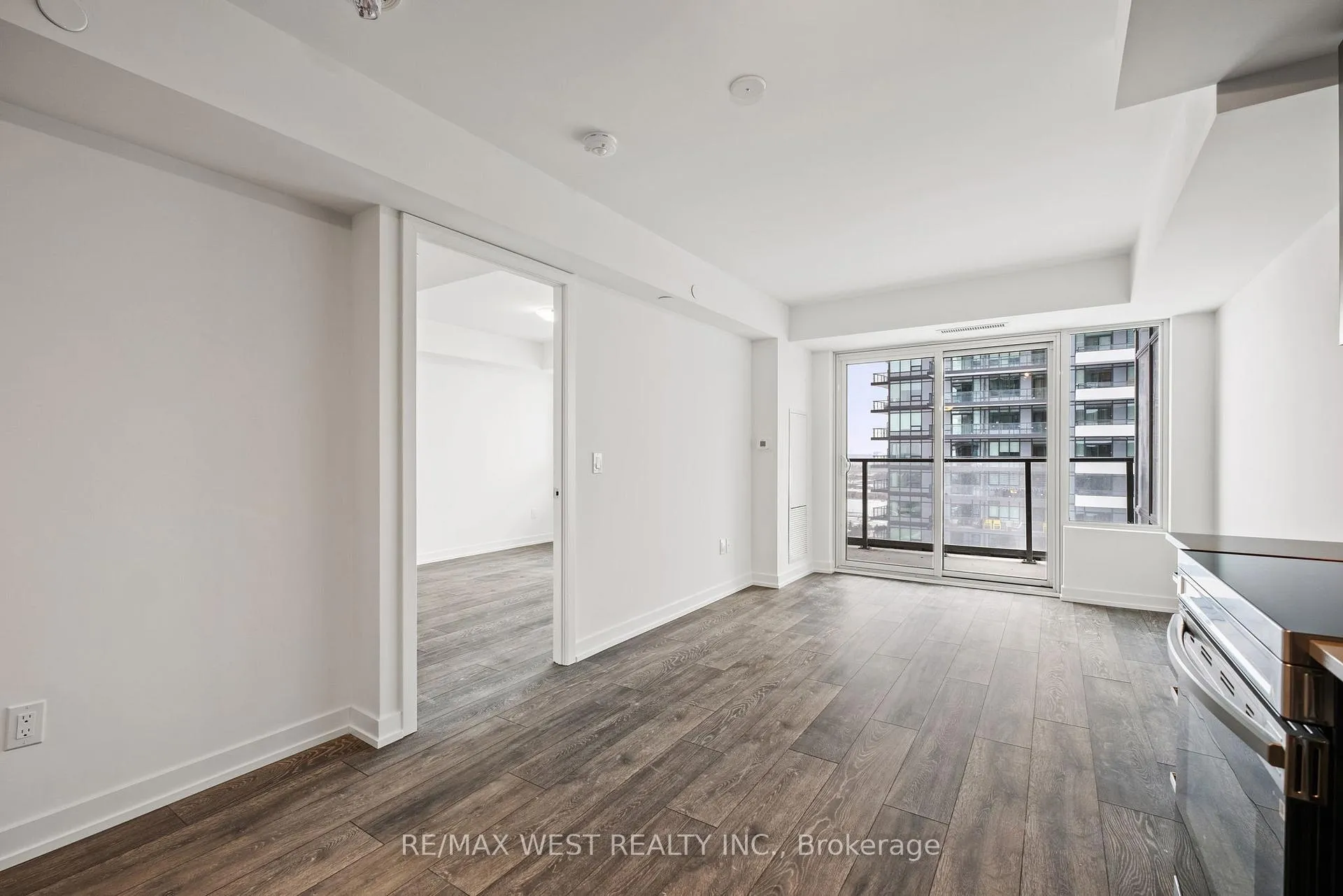 Photo 6 of Unit 2107, 1435 Celebration Drive, Pickering, Bay Ridges — HOMEH