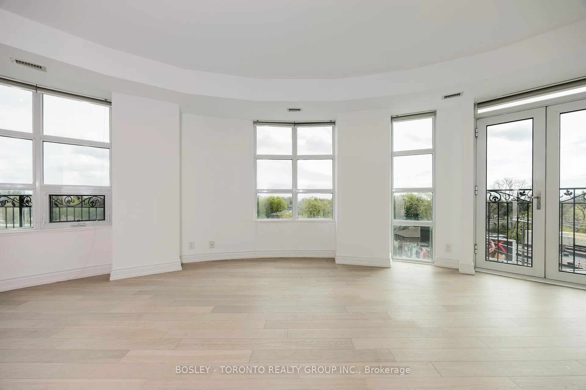 Photo 12 of Unit 610, 650 Mount Pleasant Road, Toronto, Mount Pleasant West — HOMEH
