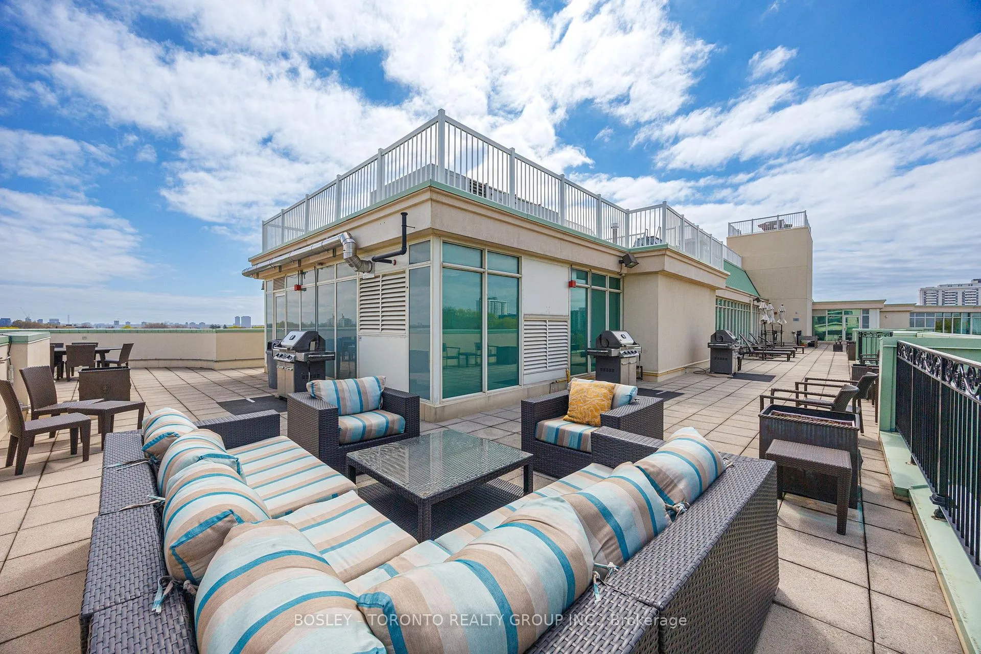 Photo 34 of Unit 610, 650 Mount Pleasant Road, Toronto, Mount Pleasant West — HOMEH