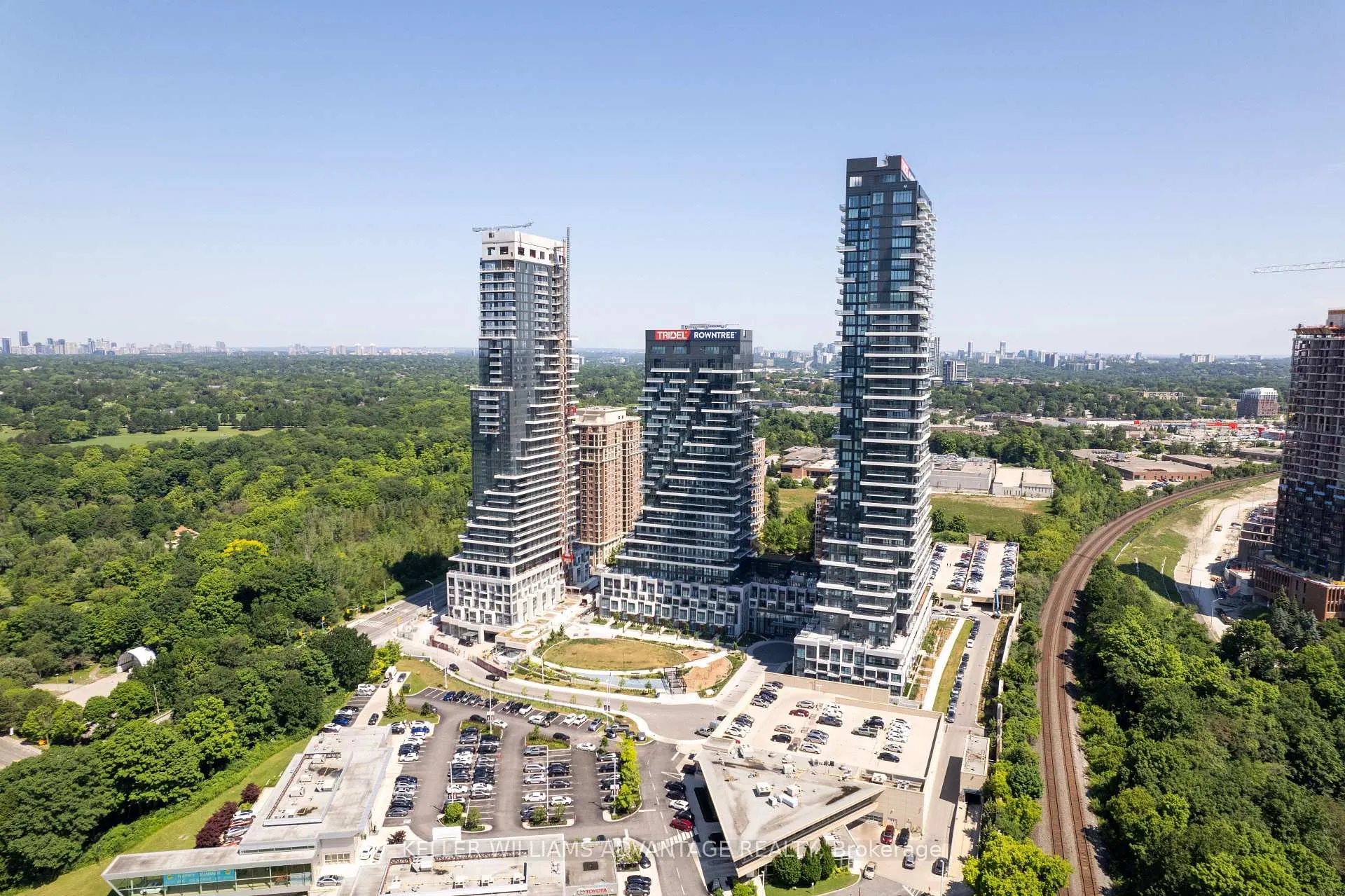 Front of Unit 4306, 30 Inn On The Park Drive